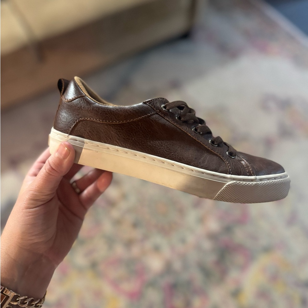 Brown Leather boys Sneakers